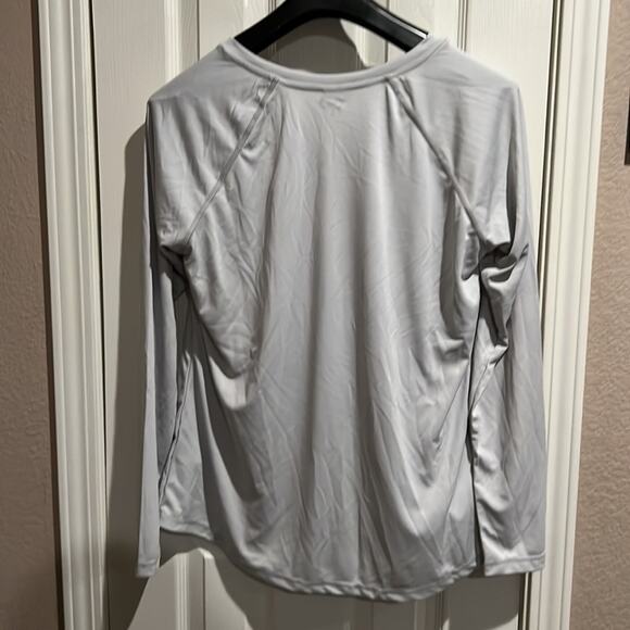 Performance long sleeve V-Neck Sz XL sunshirt hiking outdoor excellent condition - Picture 7 of 11